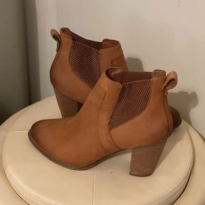 UGG Ankle Boots Shearling Lining Size 10